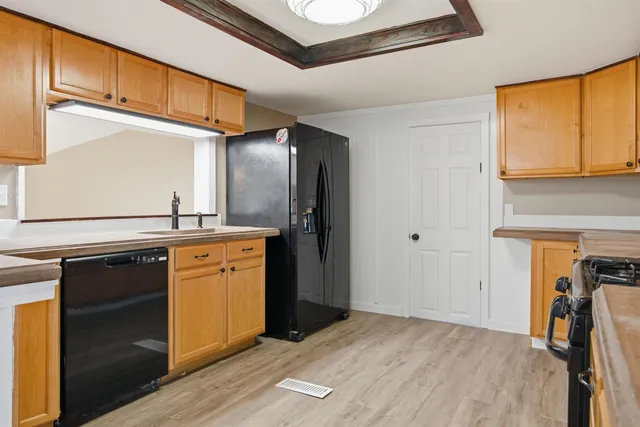 $170,000 | 174 South Stark Highway, Unit 1, Weare, NH 03281