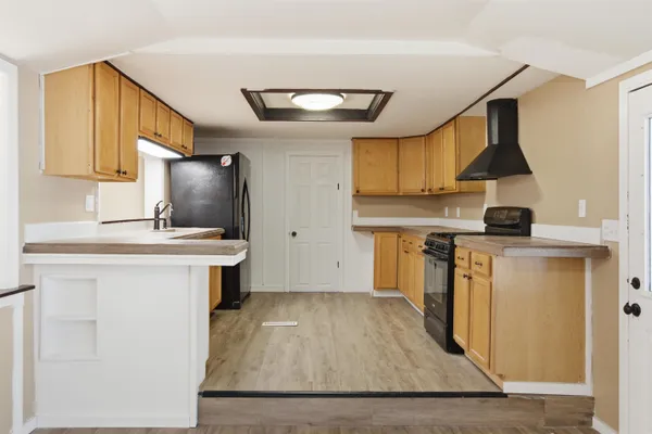 $159,900 | 174 South Stark Highway, Unit 1, Weare, NH 03281