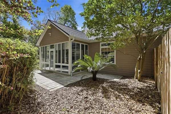 $515,000 | 8828 Northwest 19th Lane, Gainesville, FL 32606