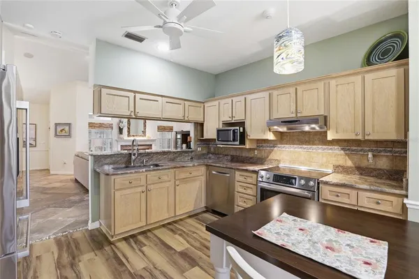 $515,000 | 8828 Northwest 19th Lane, Gainesville, FL 32606