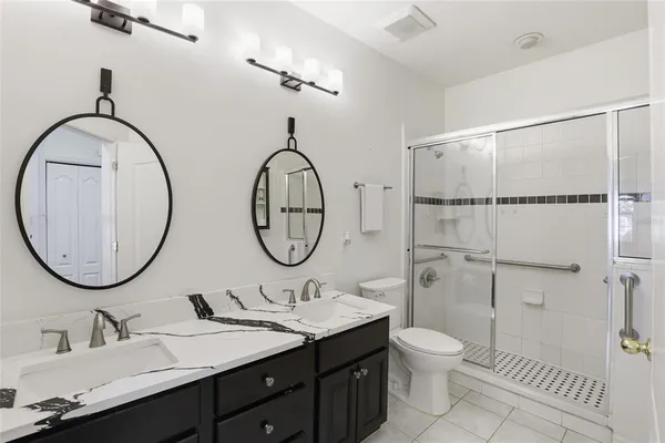 $515,000 | 8828 Northwest 19th Lane, Gainesville, FL 32606