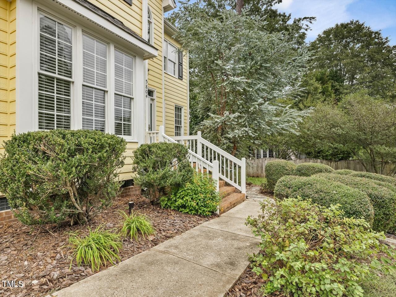 5804 Rustic Wood Lane Durham, NC 27713 - Photo 4 of 64 04-Front Walkway