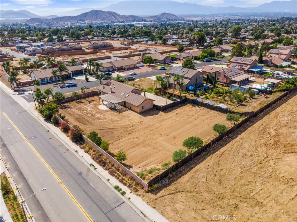 288 Carlin Lane Riverside, CA 92507 - Photo 35 of 36 Gallery Image 35