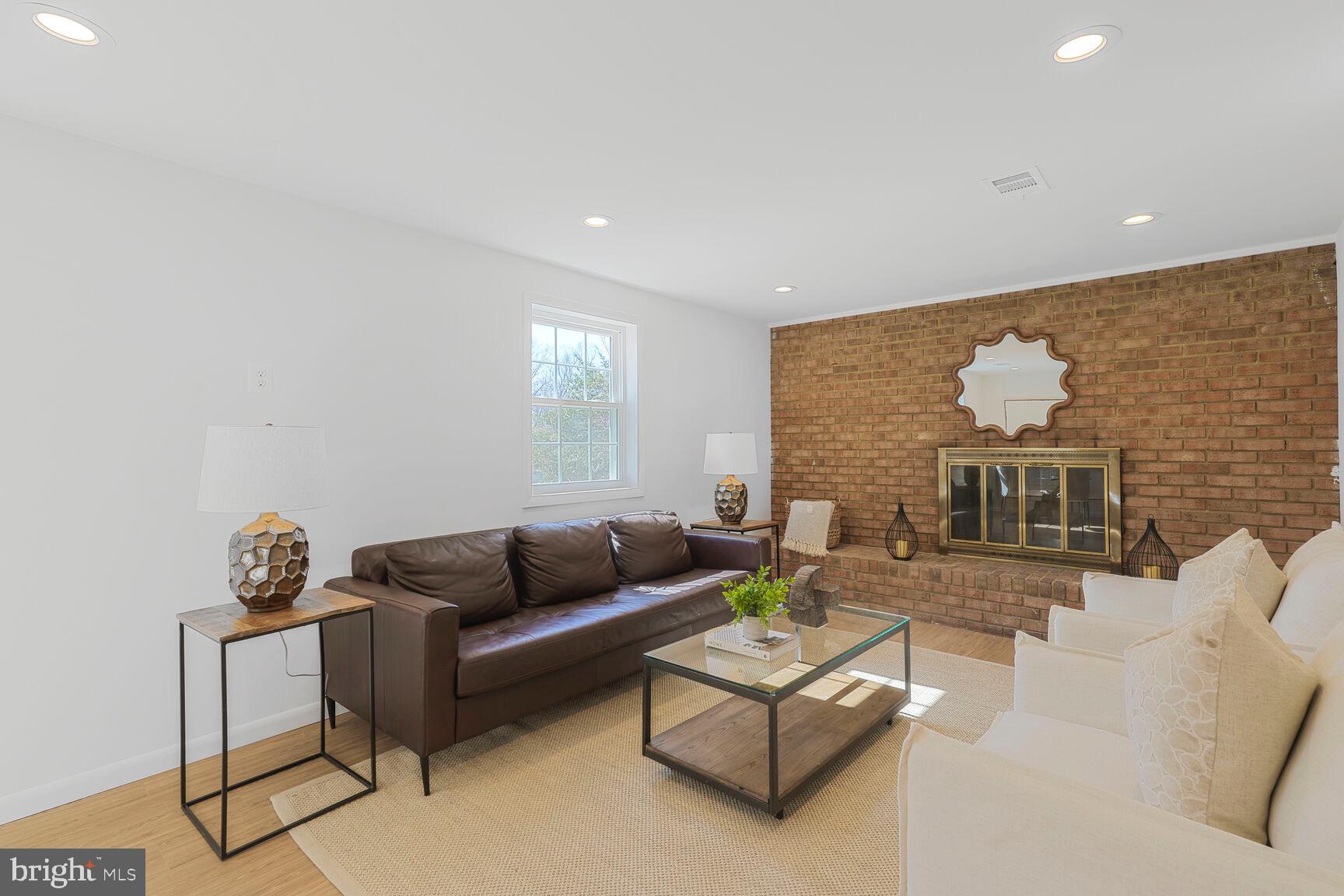 6617 Sandover Court Springfield, VA 22152 - Photo 23 of 30 Family Room