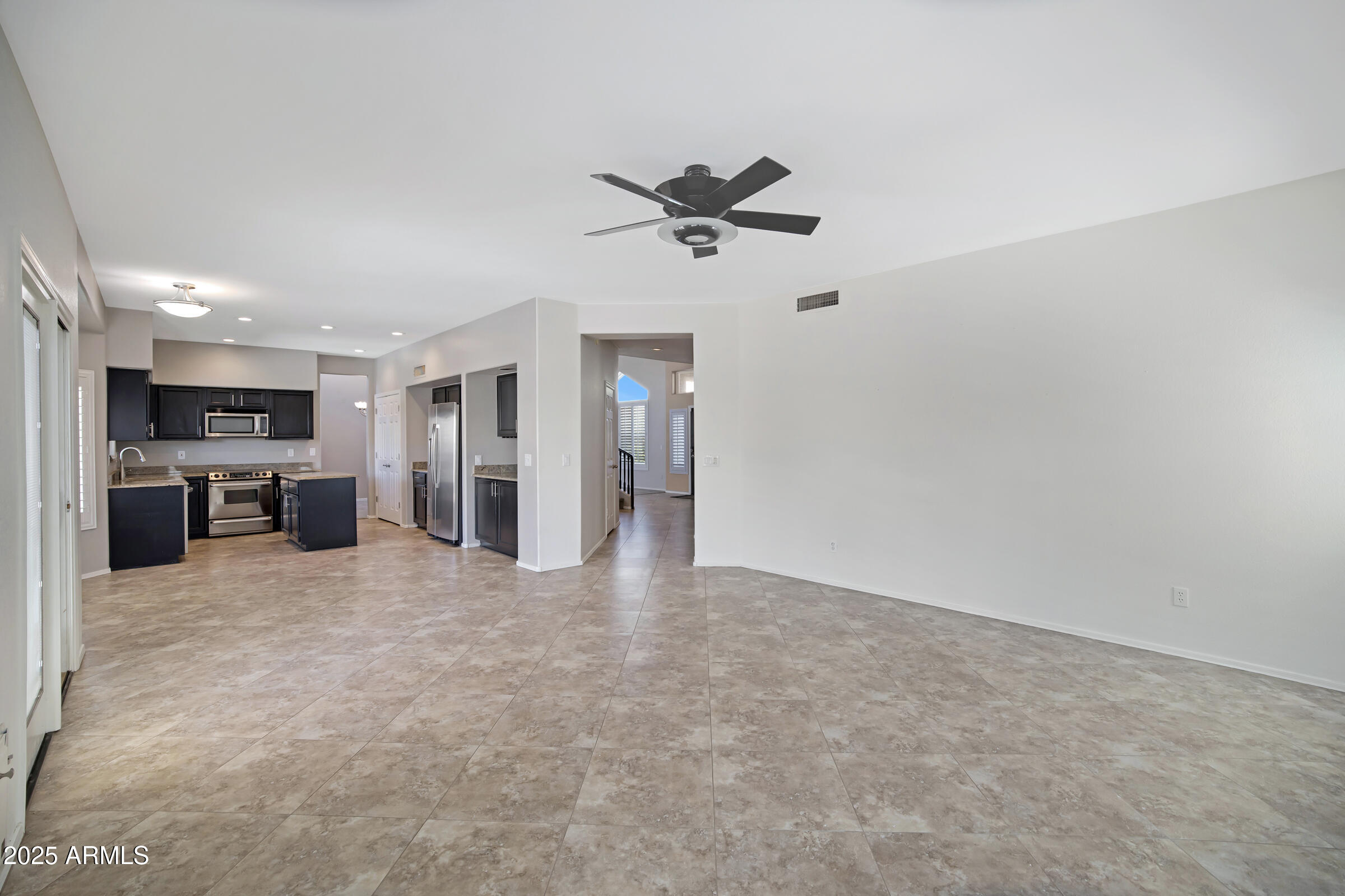 4207 East Rockledge Road Phoenix, AZ 85044 - Photo 16 of 56 4207 E Rockledge Rd-14