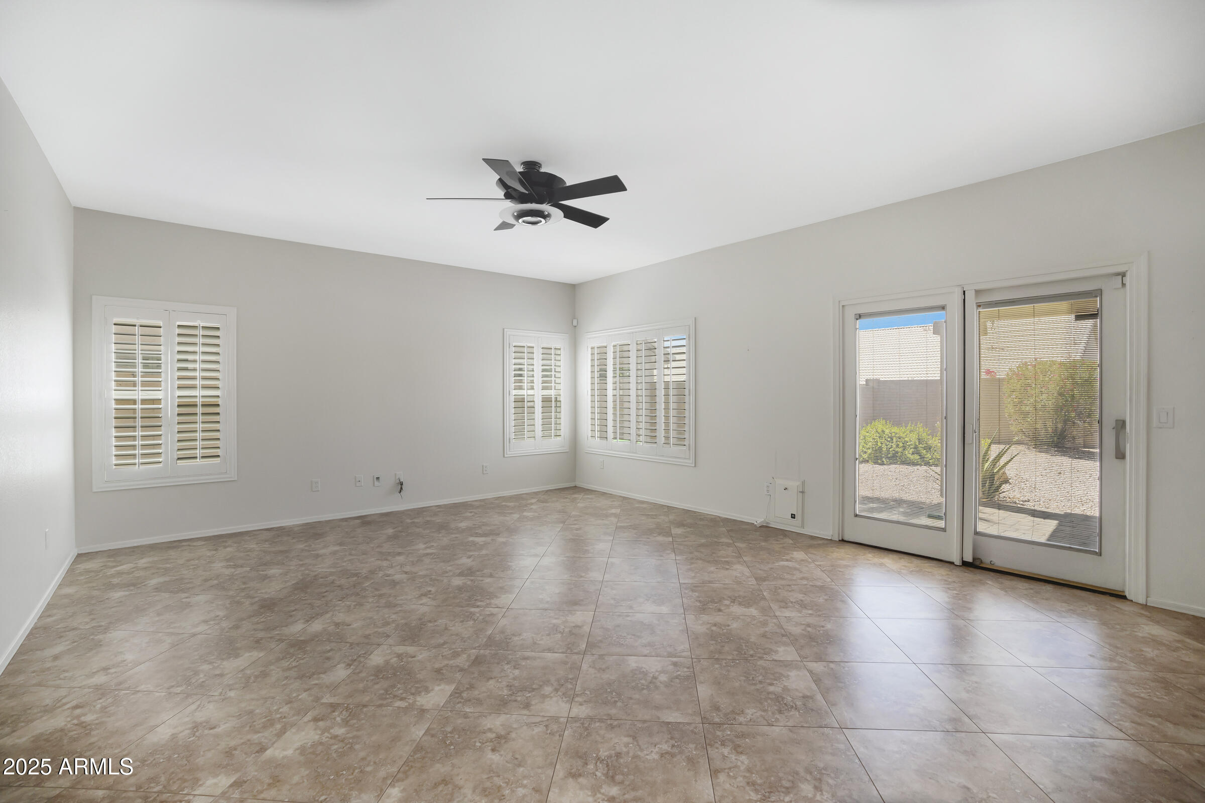 4207 East Rockledge Road Phoenix, AZ 85044 - Photo 17 of 56 4207 E Rockledge Rd-15