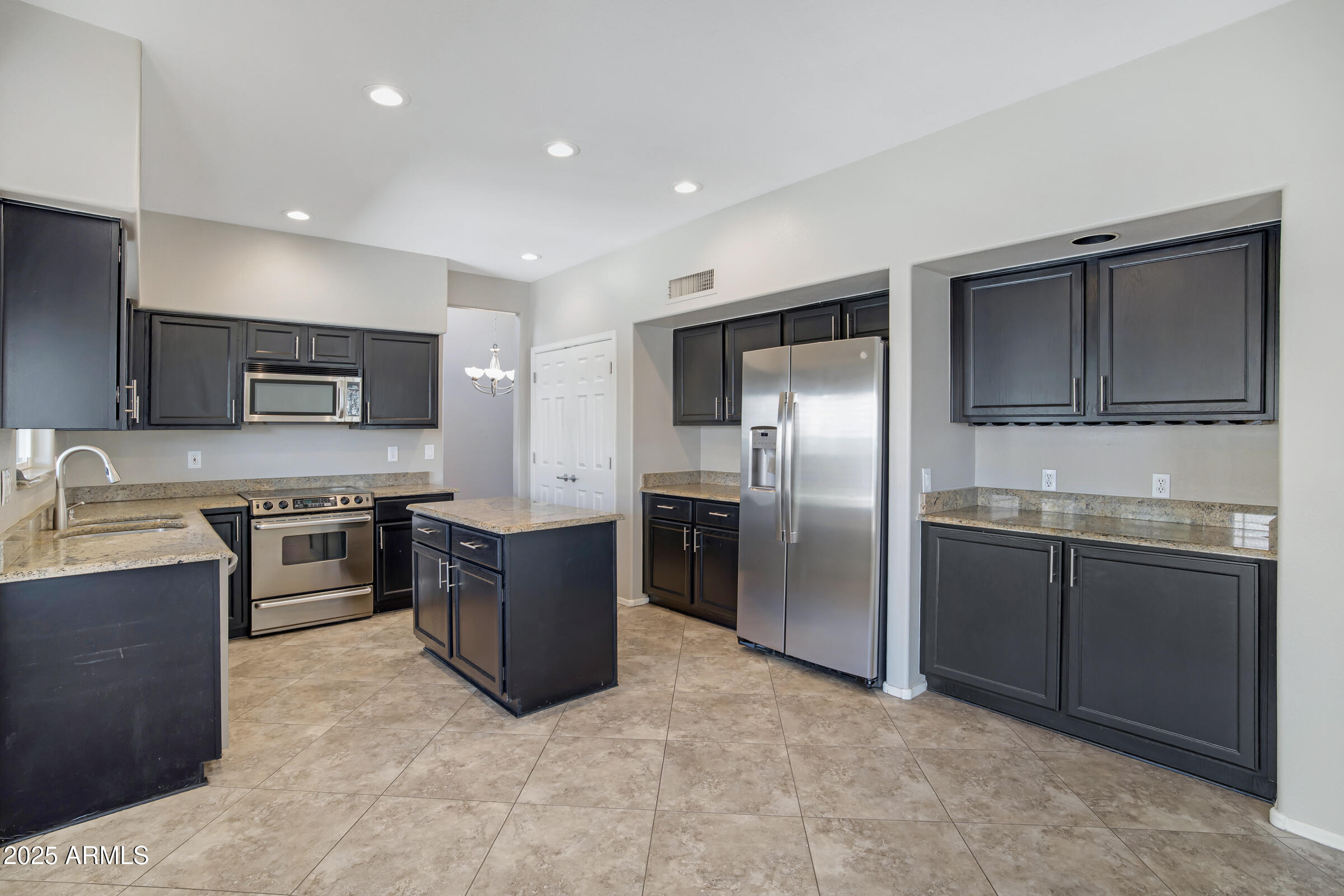 4207 East Rockledge Road Phoenix, AZ 85044 - Photo 25 of 56 4207 E Rockledge Rd-21