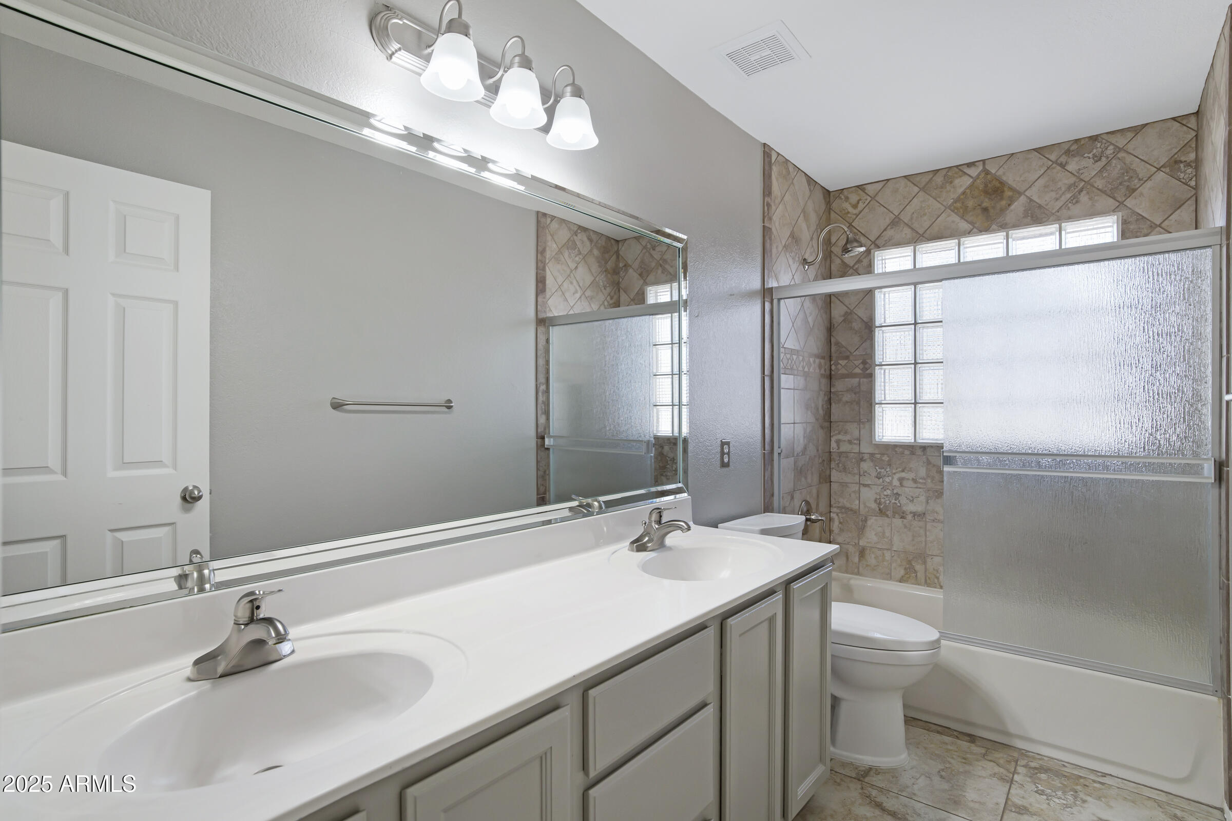 4207 East Rockledge Road Phoenix, AZ 85044 - Photo 40 of 56 4207 E Rockledge Rd-34
