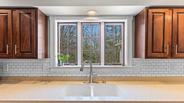 $619,900 | 39 Woodland Drive, Bangor, ME 04401