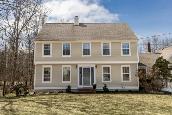 $619,900 | 39 Woodland Drive, Bangor, ME 04401