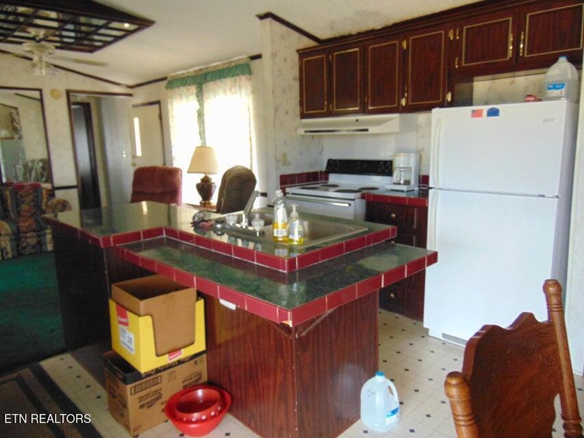 309 Elizabeth Russell Lane Speedwell, TN 37870 - Photo 14 of 16 3