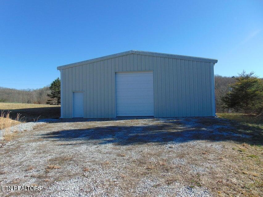 309 Elizabeth Russell Lane Speedwell, TN 37870 - Photo 7 of 16 7