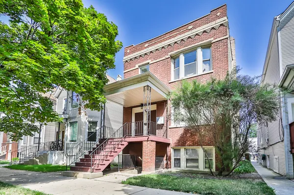 $1,900 | 3231 North Ridgeway Avenue, Unit G, Chicago, IL 60618