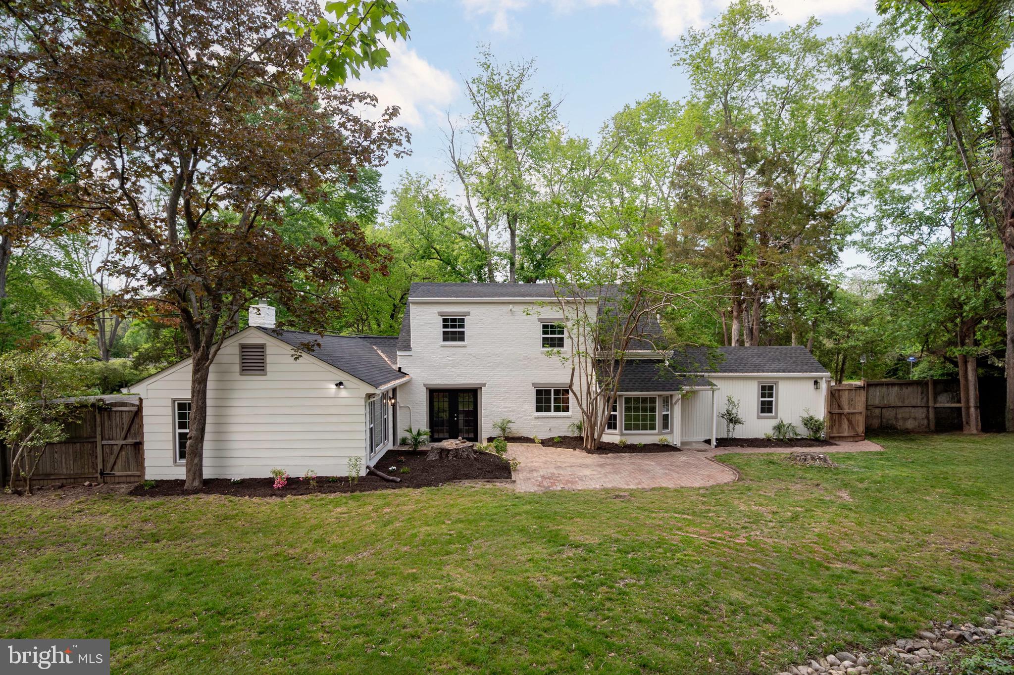 6001 Beech Tree Drive Alexandria, VA 22310 - Photo 3 of 63 front view of a house with a yard