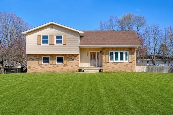 $275,000 | 1190 Ferndale Road, Jackson, MI 49201