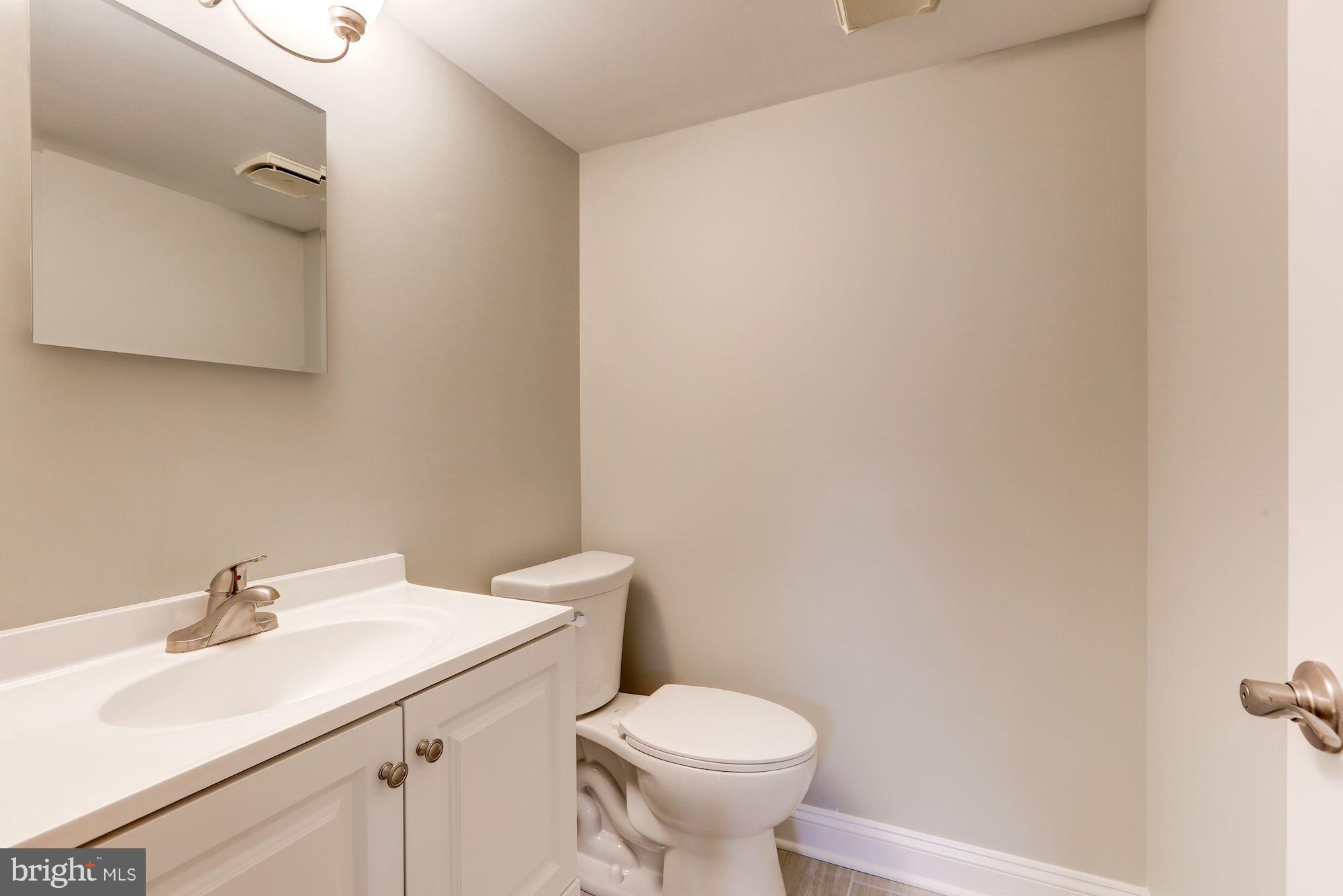 10441 Carlyn Ridge Road Damascus, MD 20872 - Photo 20 of 23 Bath