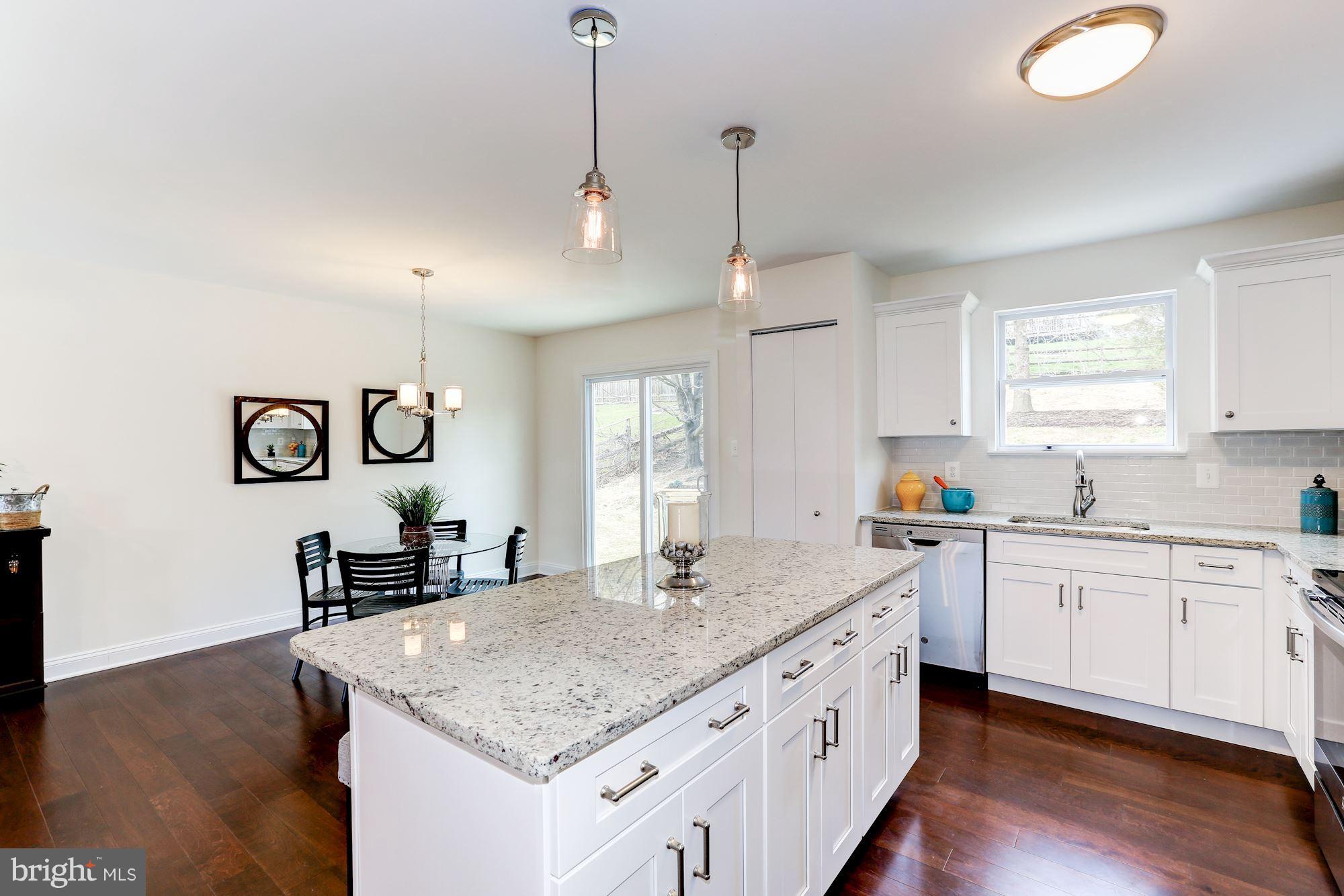 10441 Carlyn Ridge Road Damascus, MD 20872 - Photo 8 of 23 Kitchen