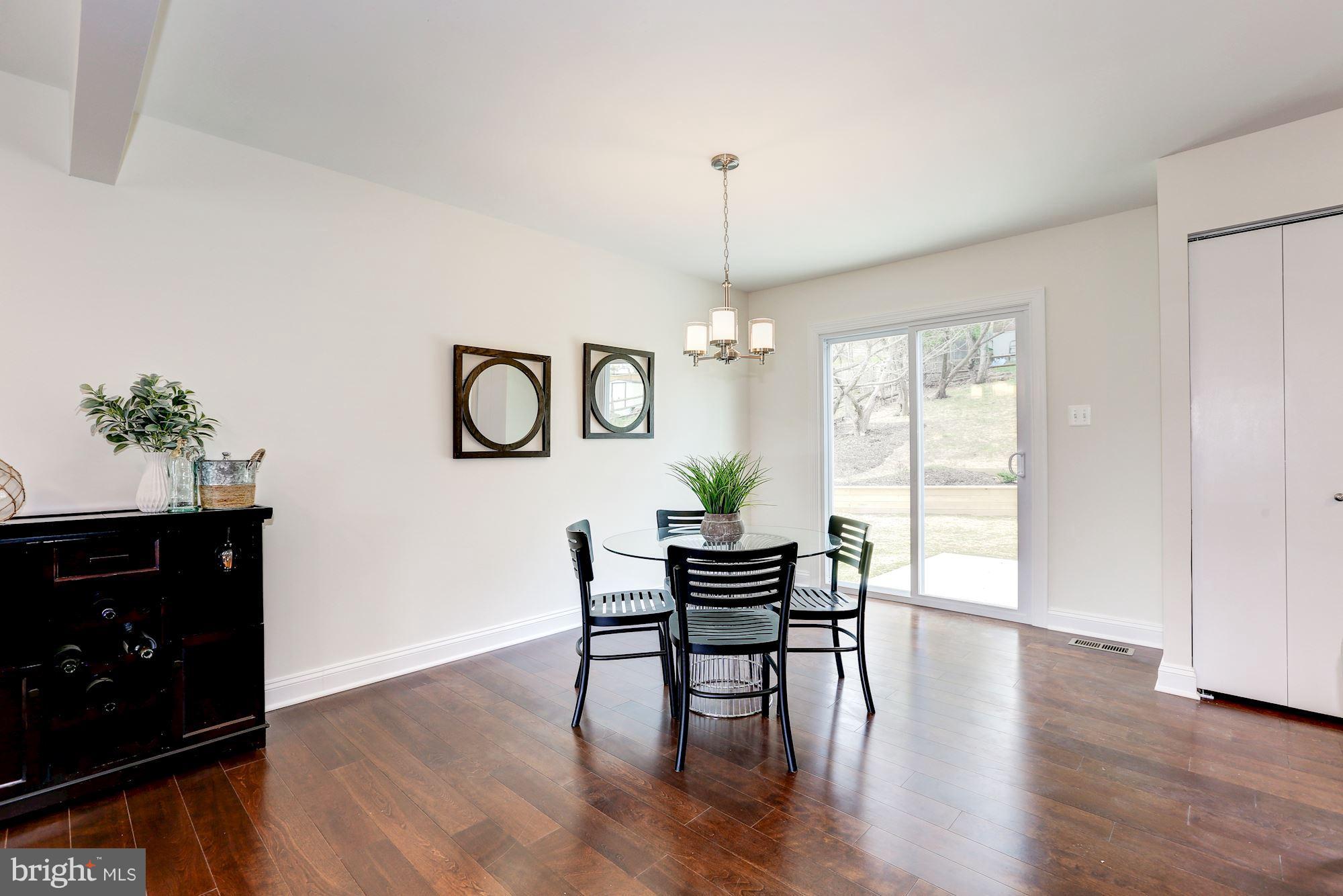 10441 Carlyn Ridge Road Damascus, MD 20872 - Photo 10 of 23 Dining Room