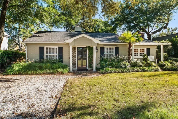 $5,500 | 421 McCants Drive, Mount Pleasant, SC 29464