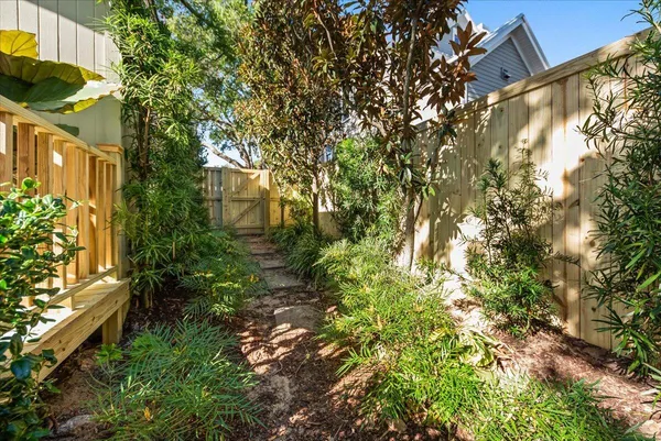 $5,500 | 421 McCants Drive, Mount Pleasant, SC 29464