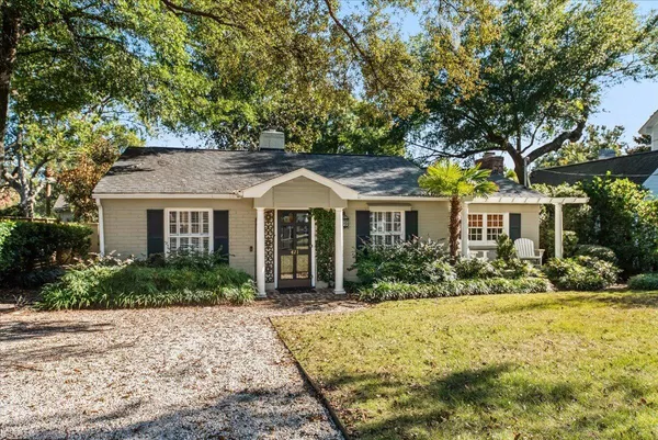 $5,500 | 421 McCants Drive, Mount Pleasant, SC 29464