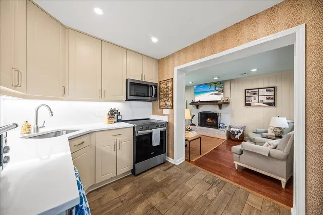 $5,500 | 421 McCants Drive, Mount Pleasant, SC 29464