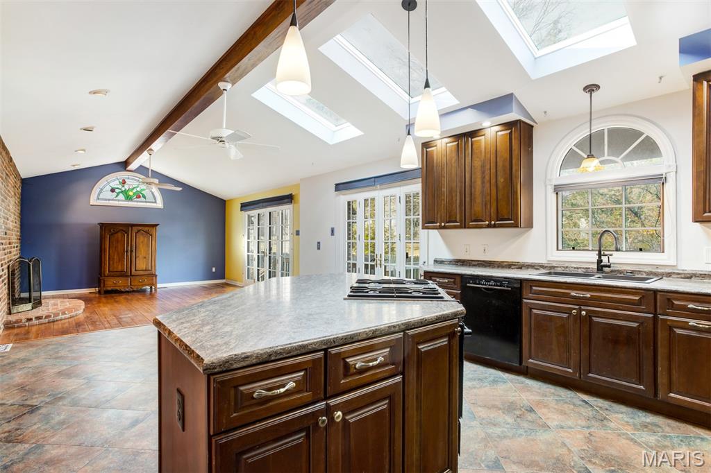 513 Scottsdale Road Kirkwood, MO 63122 - Photo 18 of 52