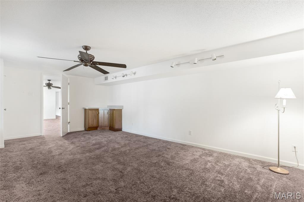 513 Scottsdale Road Kirkwood, MO 63122 - Photo 36 of 52