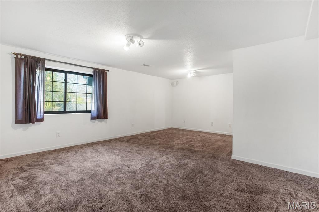 513 Scottsdale Road Kirkwood, MO 63122 - Photo 38 of 52