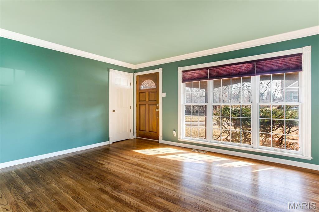 513 Scottsdale Road Kirkwood, MO 63122 - Photo 7 of 52