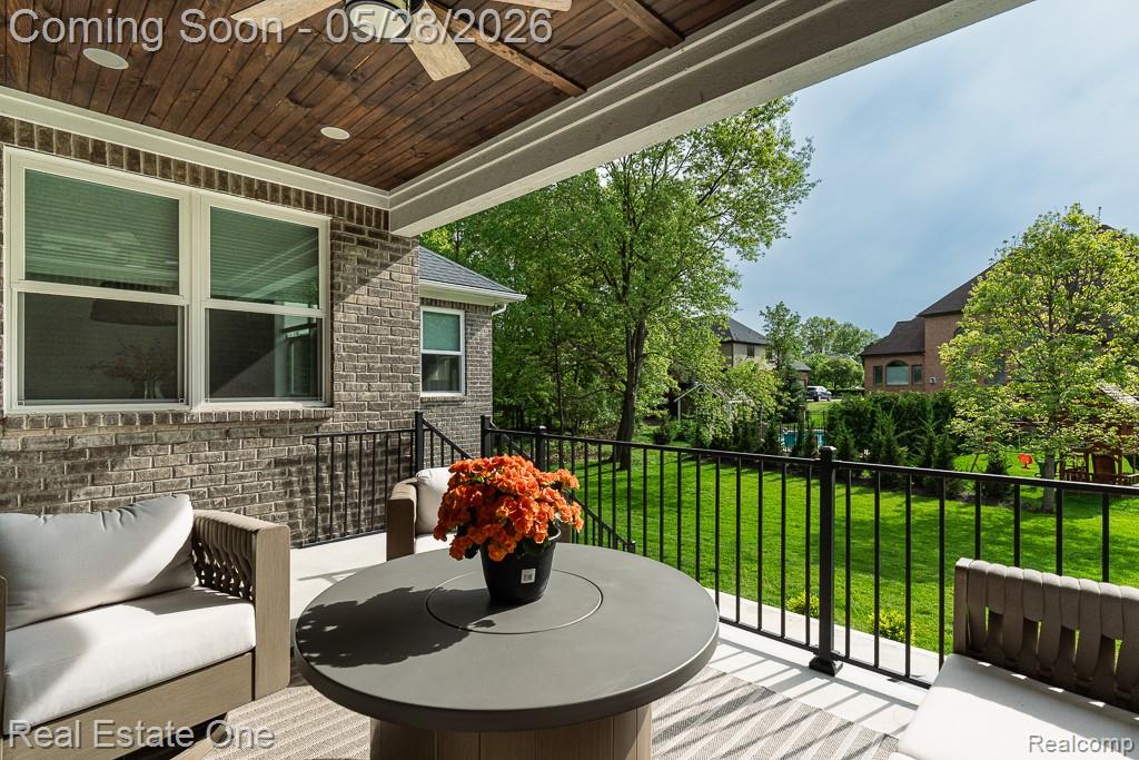 60553 Pennington Way Rochester, MI 48306 - Photo 31 of 35