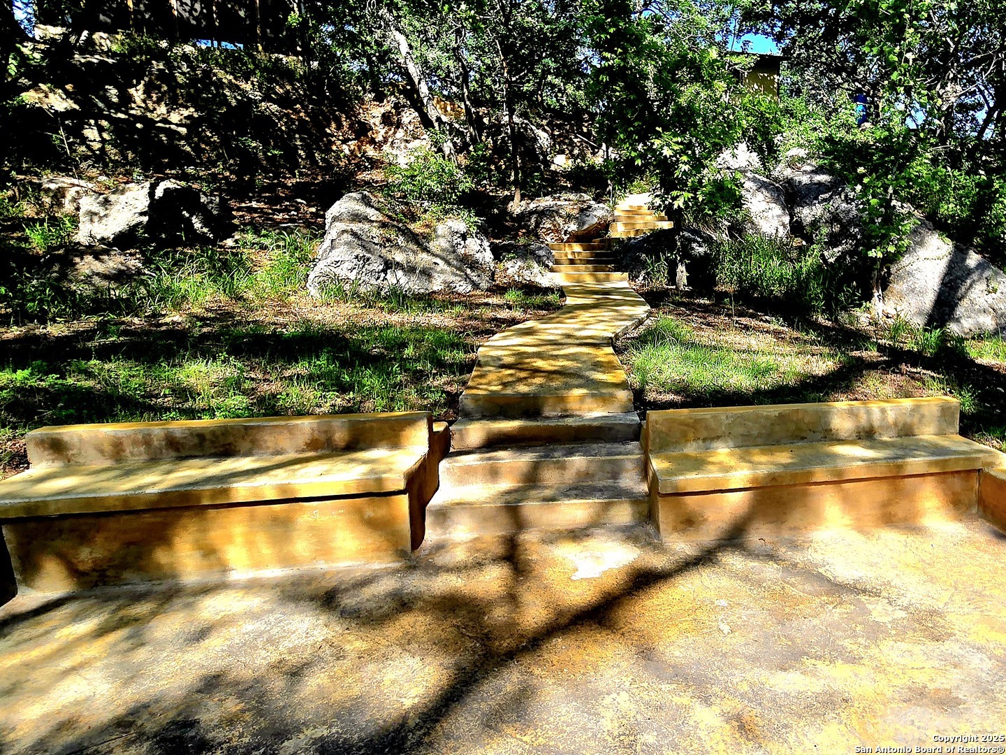 224 Rocky Top Road Medina, TX 78055 - Photo 23 of 38 a view of swimming pool