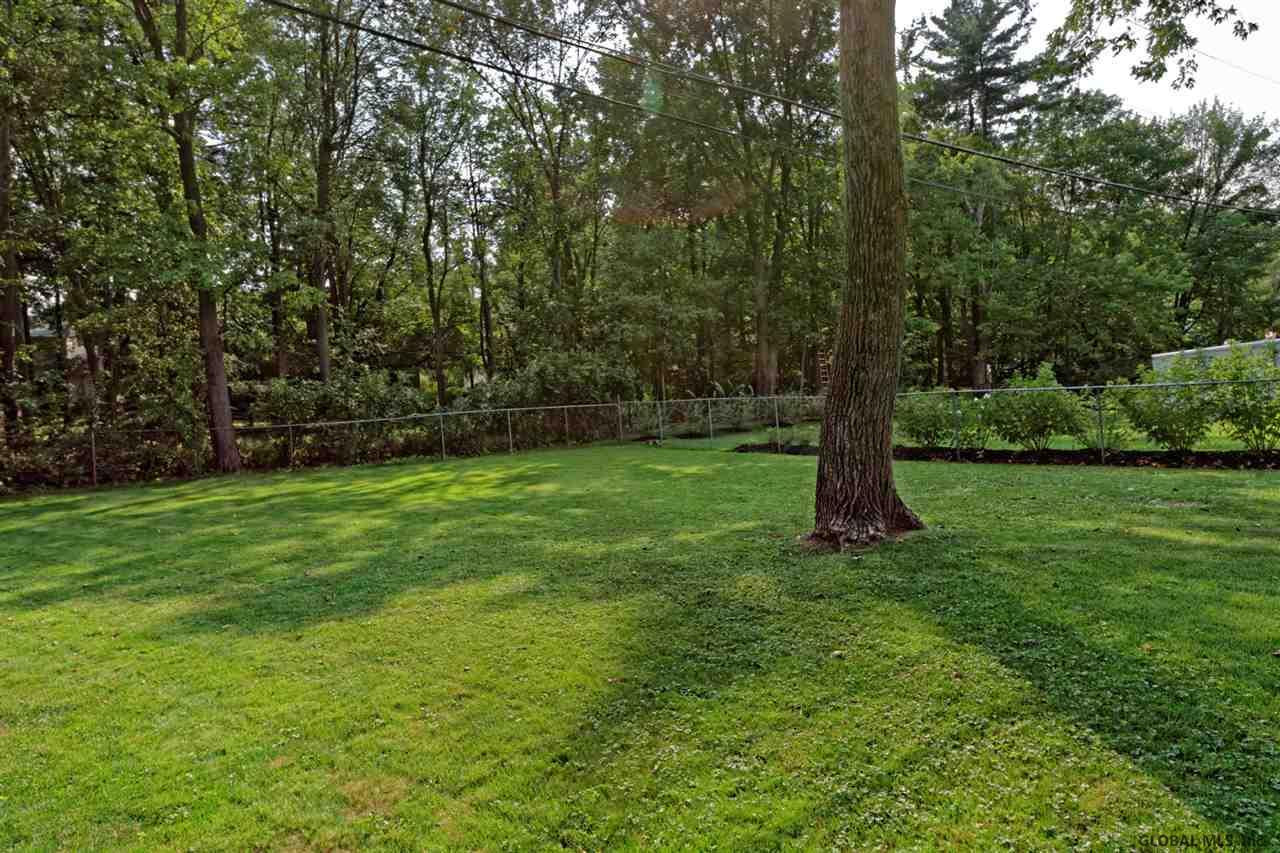 10 Wellington Road Bethlehem, NY 12054 - Photo 5 of 25 Photo 5