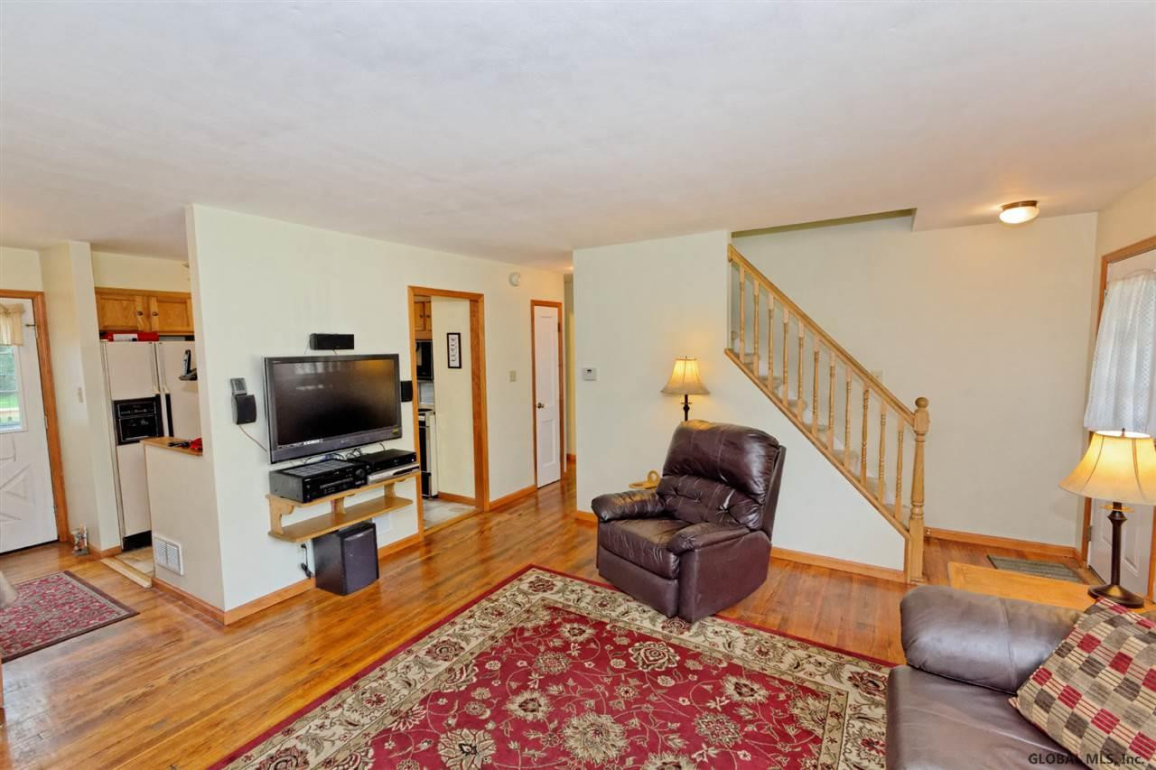 10 Wellington Road Bethlehem, NY 12054 - Photo 8 of 25 Photo 8