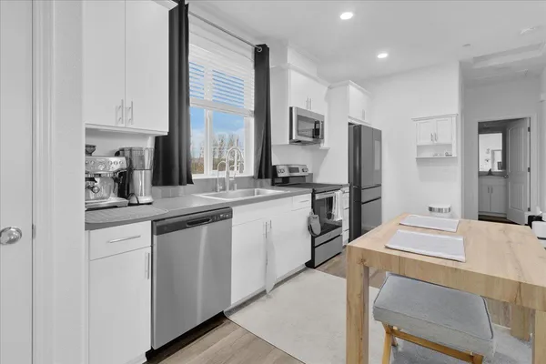 $359,999 | 836 Vasquez Drive, Soledad, CA 93960