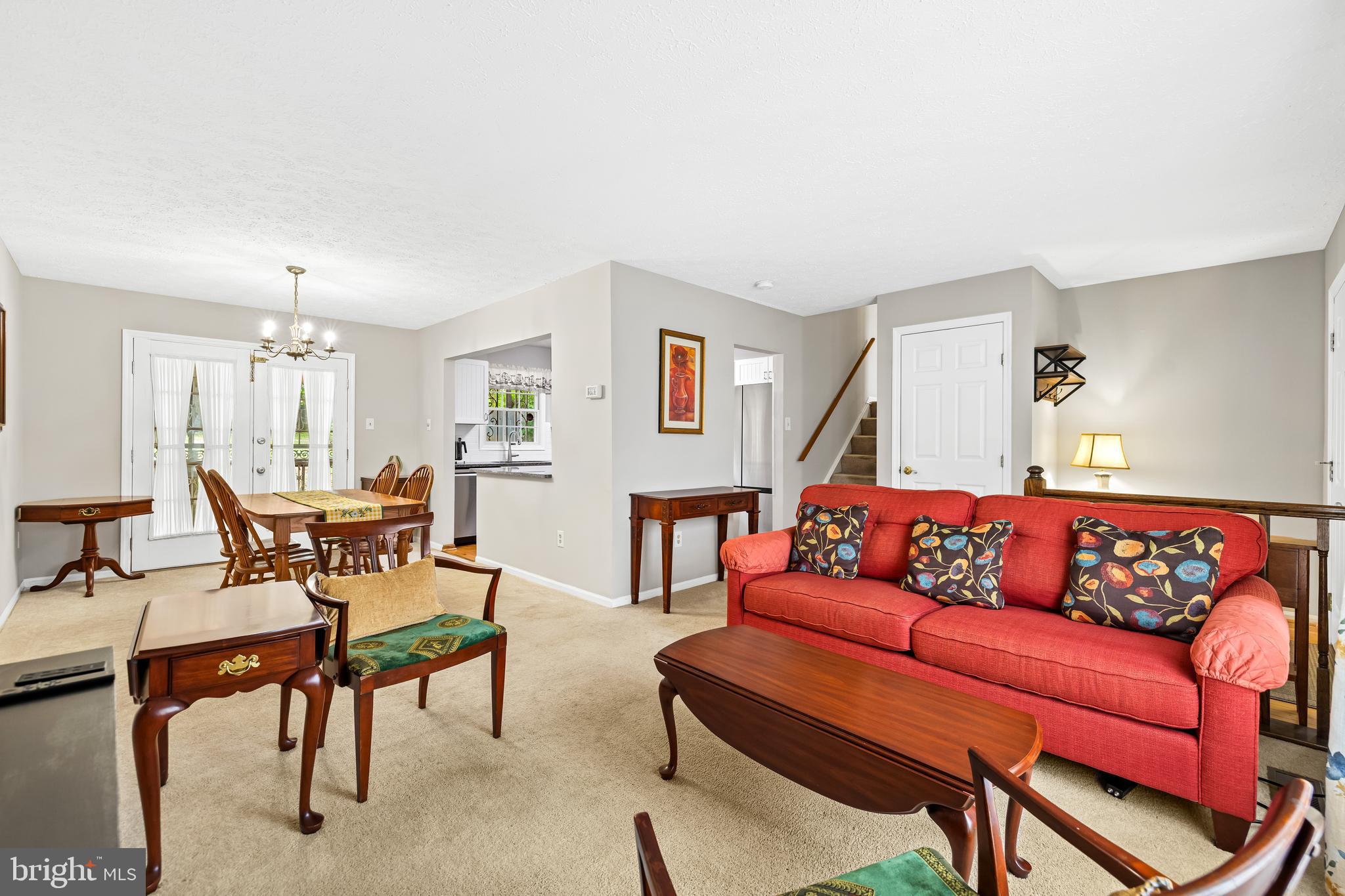 7040 Johnnycake Road Baltimore, MD 21228 - Photo 8 of 31
