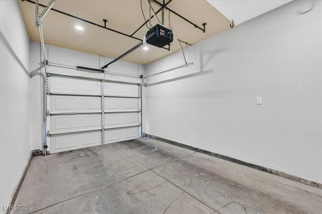 $300,000 | 9975 Peace Way, Unit 2177, Las Vegas, NV 89147