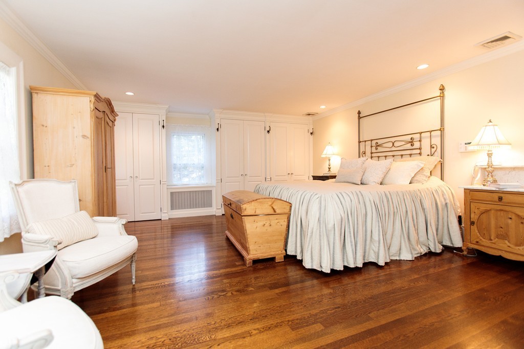 44 Woodcliff Road Wellesley, MA 02481 - Photo 24 of 30