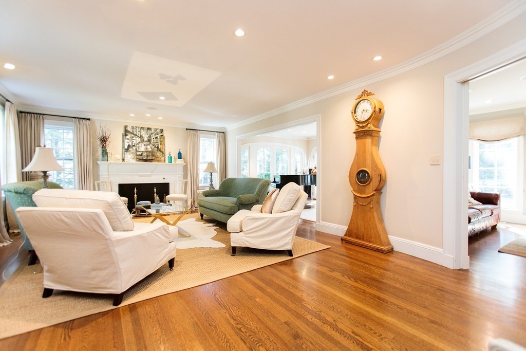 44 Woodcliff Road Wellesley, MA 02481 - Photo 5 of 30