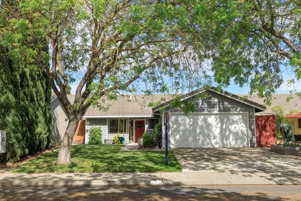 $420,000 | 2220 Orchard Park Way, Modesto, CA 95355
