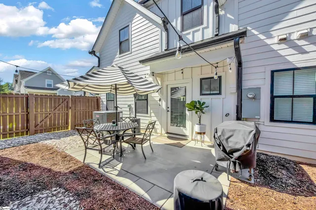 $470,000 | 16 Ridge Knoll Circle, Greenville, SC 29607