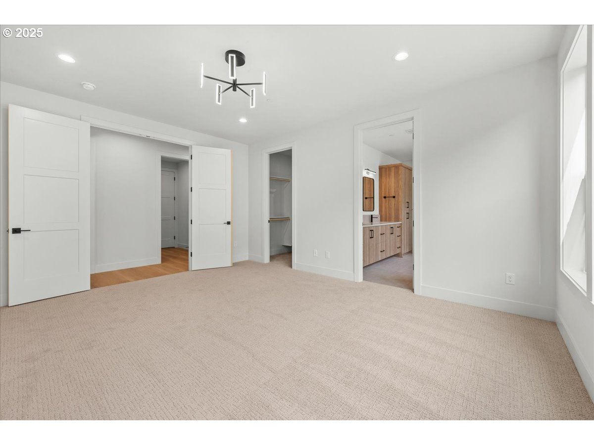 16705 Northeast 38th Avenue Vancouver, WA 98686 - Photo 22 of 45 a view of an empty room