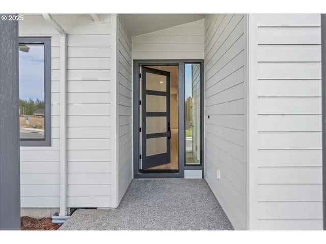 a view of an entryway