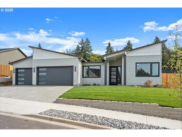 $874,900 | 16705 Northeast 38th Avenue, Vancouver, WA 98686