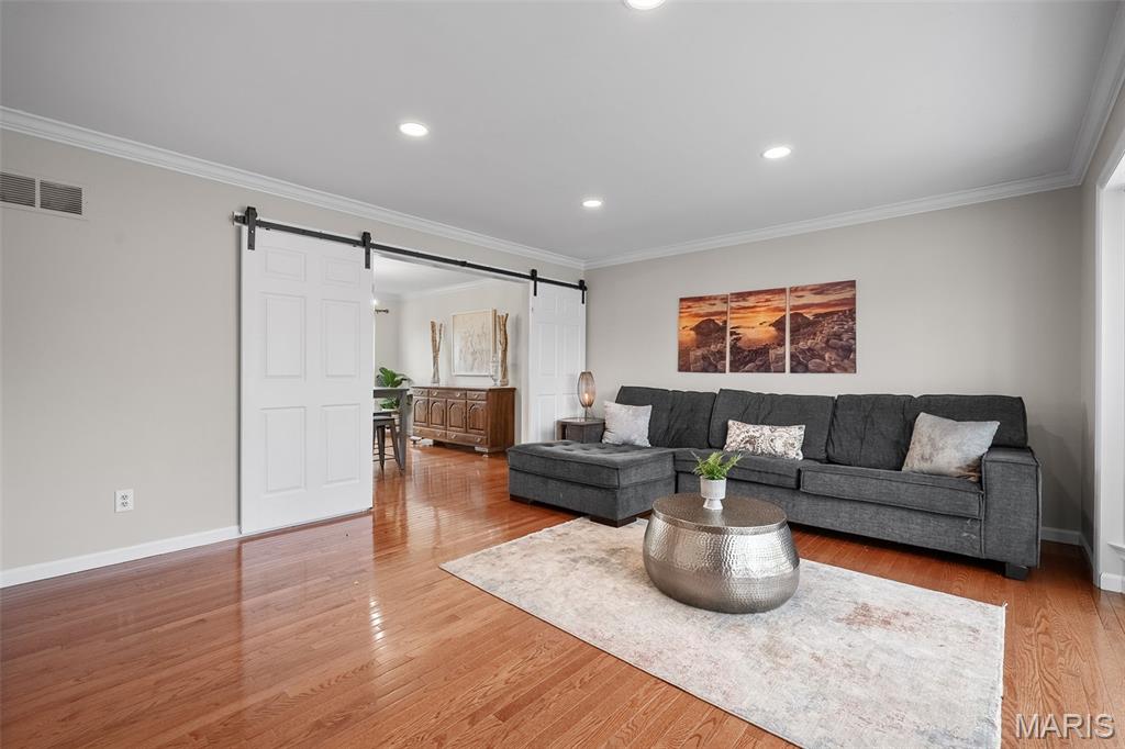 9722 Big Bend Road Crestwood, MO 63122 - Photo 4 of 41