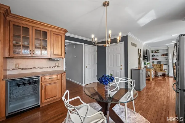 $469,900 | 9722 Big Bend Road, Crestwood, MO 63122