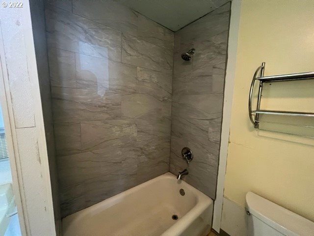 107 2nd Street Garibaldi, OR 97118 - Photo 17 of 25 Gallery Image 17