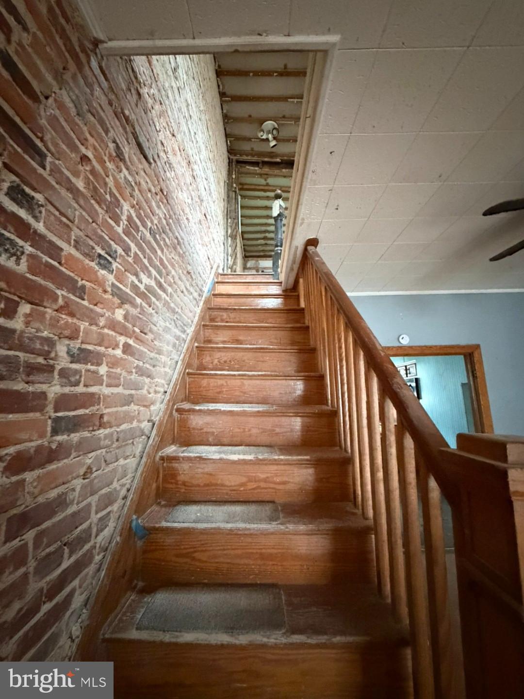 12 South Kresson Street Baltimore, MD 21224 - Photo 10 of 29 a view of entryway