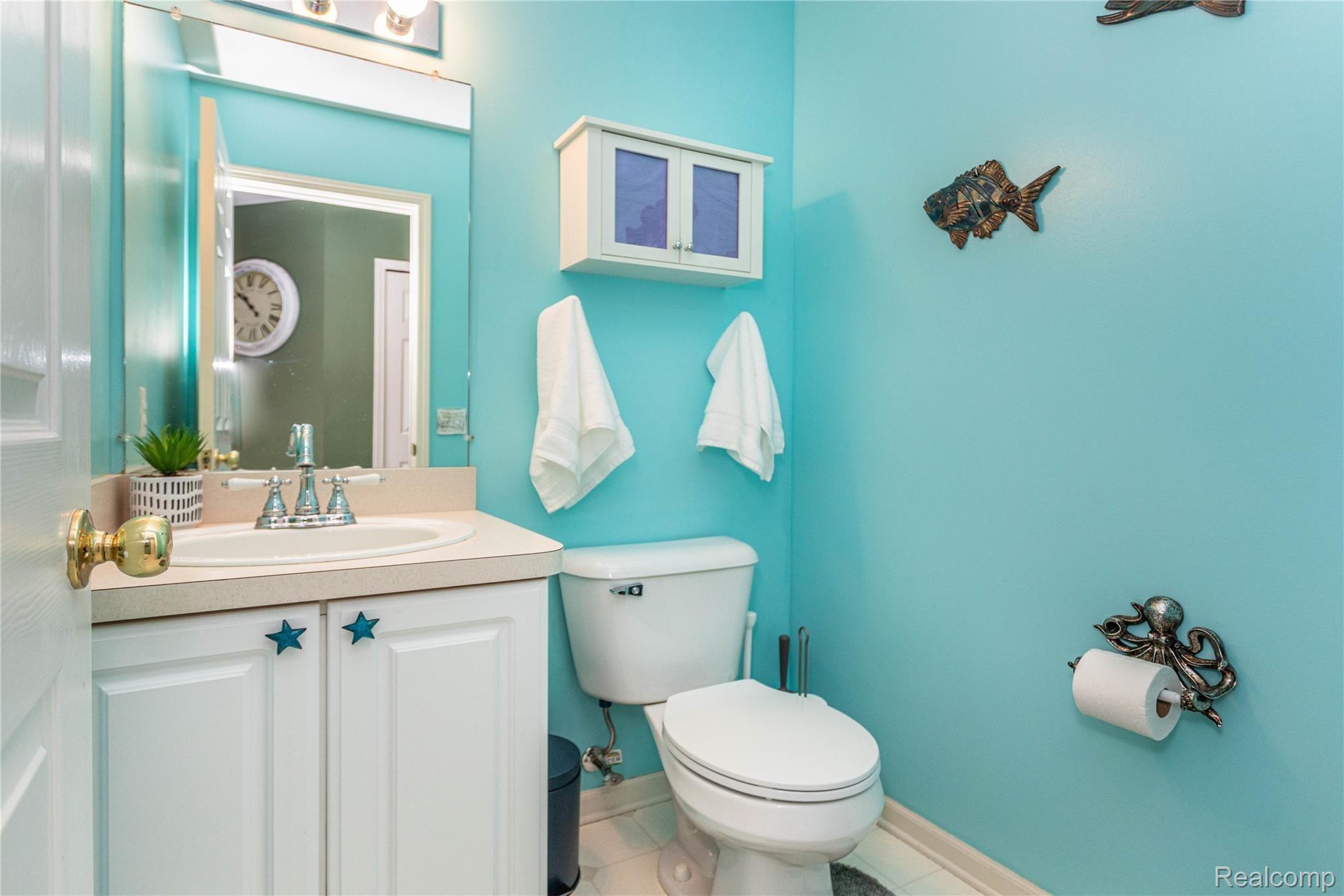 6670 Fox Hills Road Canton, MI 48187 - Photo 19 of 44 18.jpg