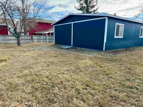 $219,000 | 401 Sharp Street, Saratoga, WY 82331